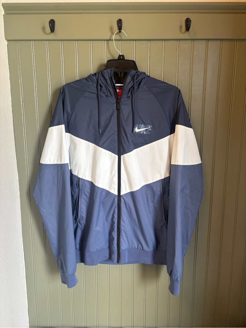 Nike Men’s Windbreaker Jacket